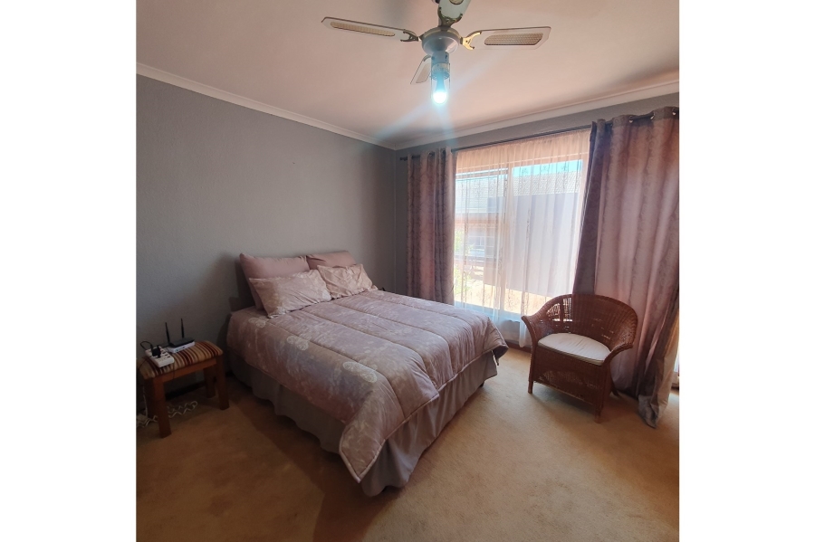 To Let 4 Bedroom Property for Rent in Welgelegen 1 Western Cape